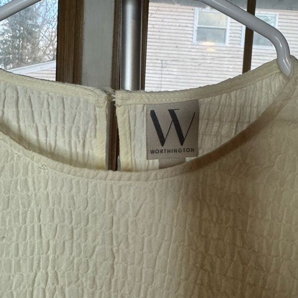 White Textured Women's Top - Picture 3 of 6